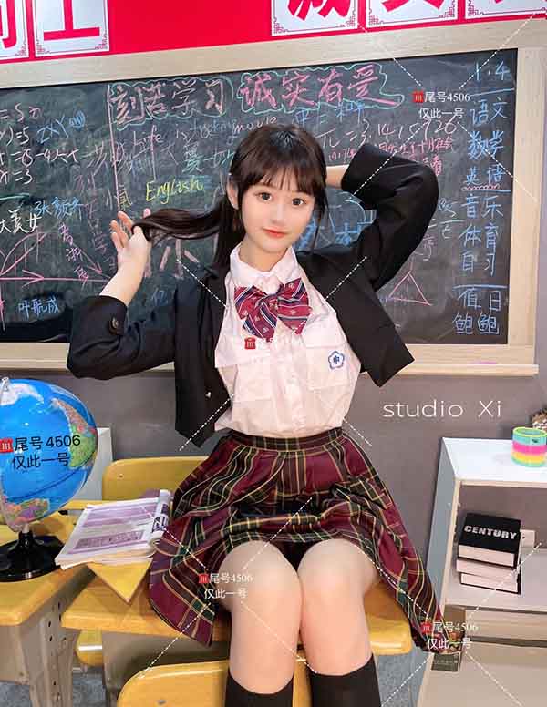 伦敦伴游大学生