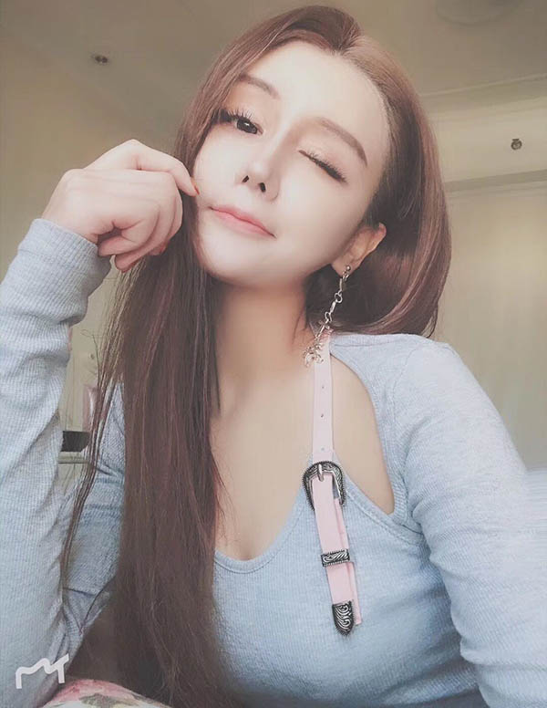 新加坡围经纪人微信